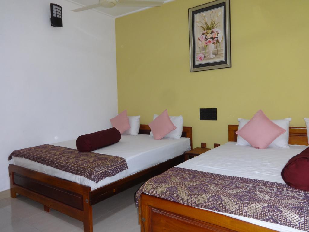 Dutch Bay Beach Cottages Trincomalee Exterior foto