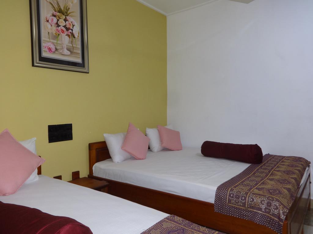 Dutch Bay Beach Cottages Trincomalee Exterior foto